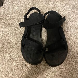 Black teva mid form Sandals with Adjustable Straps